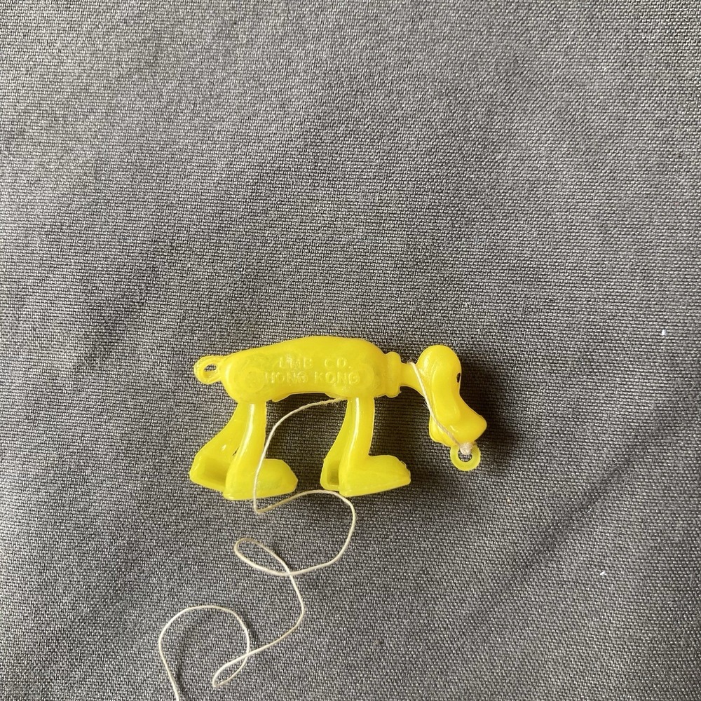 Space Walking Yellow Dog Vintage Two Inch - Picture 3 of 7
